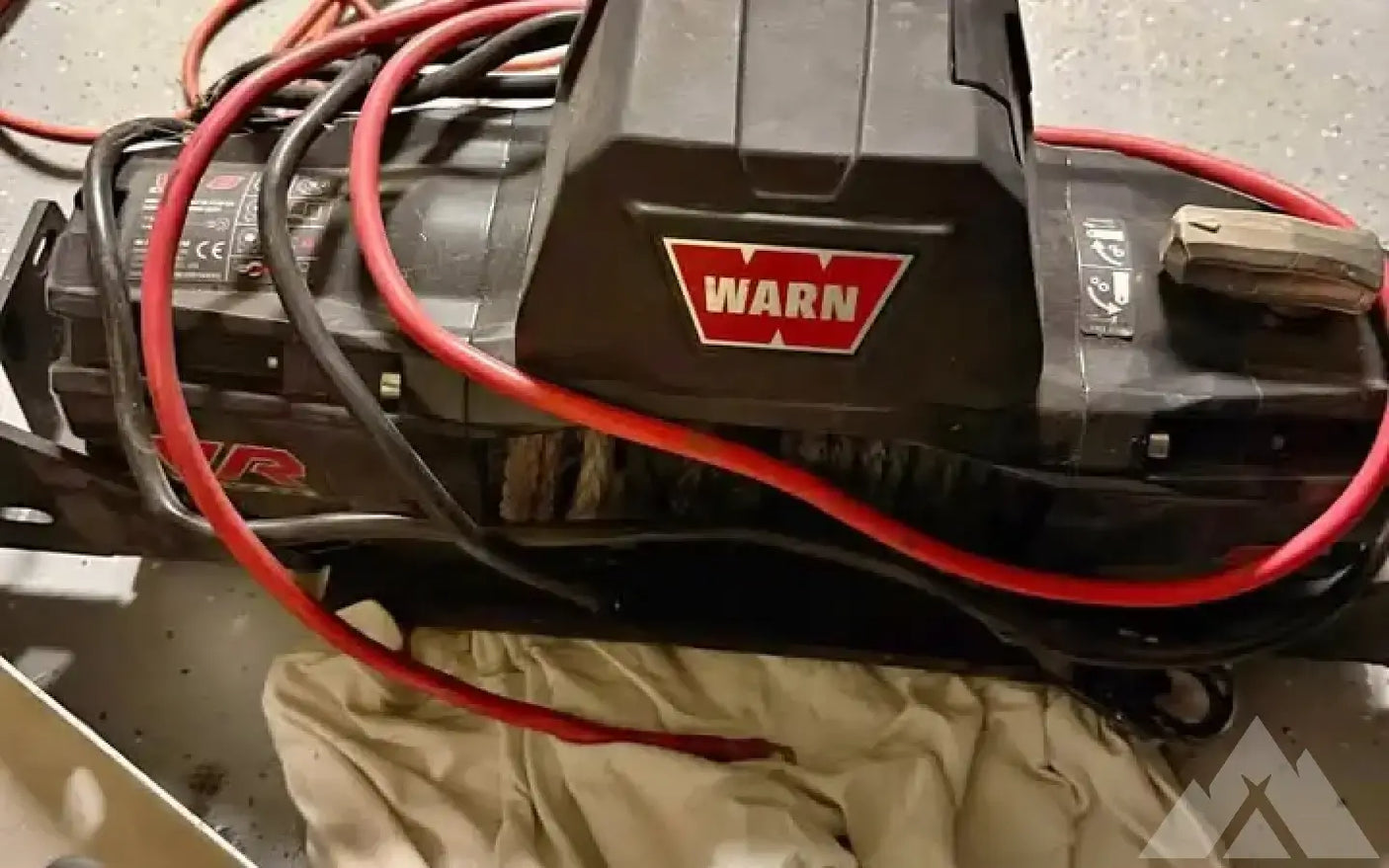 Warn VR Evo 8 Winch — used gear for sale