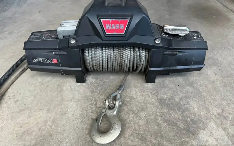 Warn Zeon 8 Winch — used gear for sale (photo 2) — photo 2