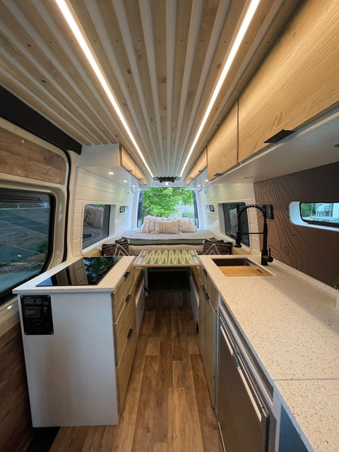 Luxury 2021 Sprinter Campervan - Tan overland rental