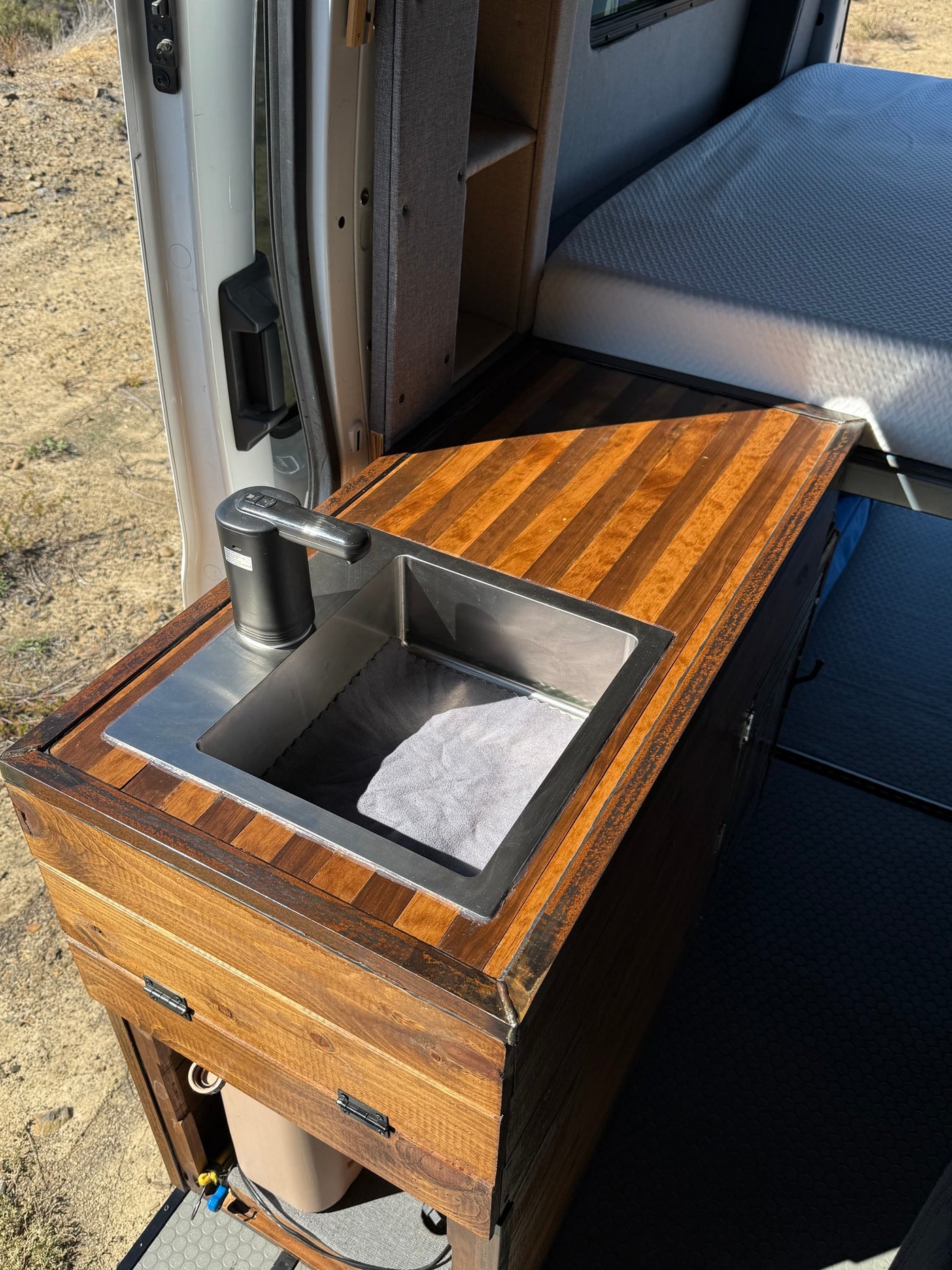  and an open rear door revealing a sunny — photo 4