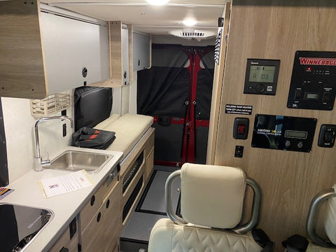 Winnebago Solis — photo 5