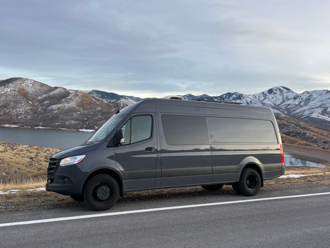 2022 Mercedes Sprinter | Luxury Off-Grid Adventure Van | Seats 6, Sleeps 4 — photo 4