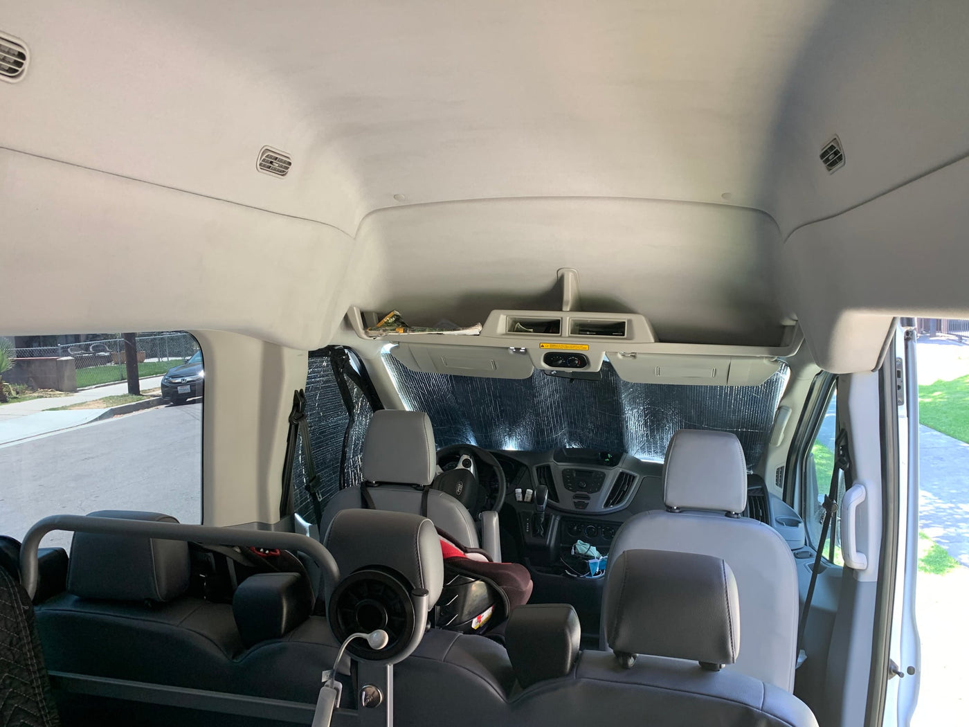  and fans for mobile living.|White Ford Transit 350 van — photo 17