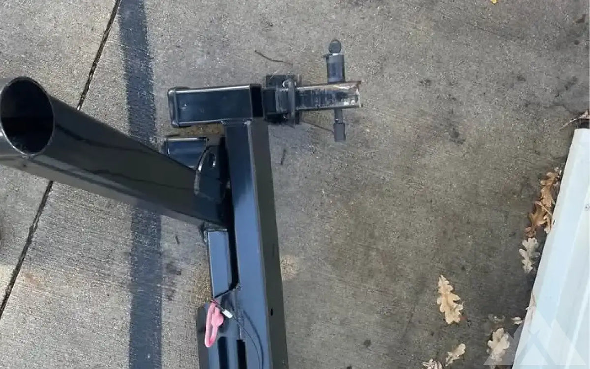 Wilco hitchgate switch off road tire carrier — used tire carriers & swing outs for sale (photo 2) — photo 2