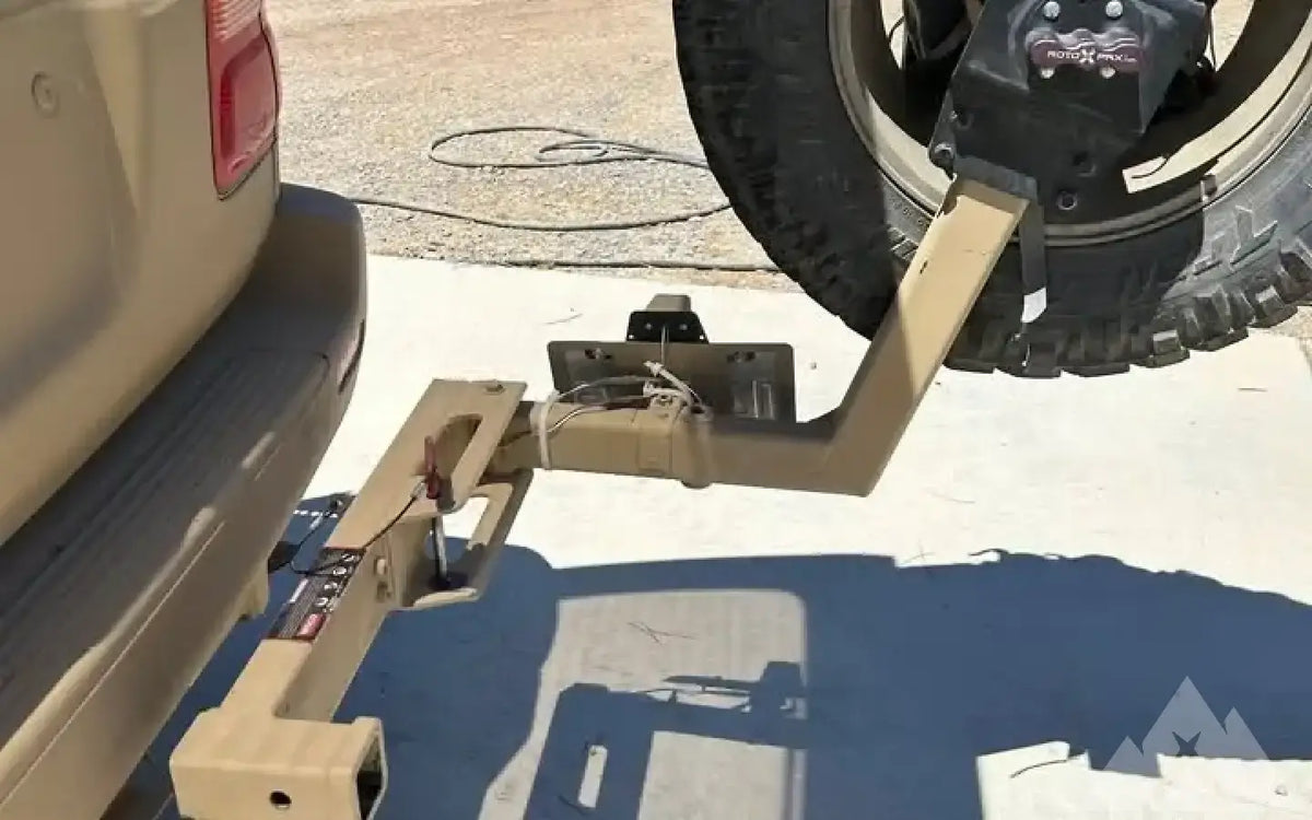 WILCO HITCHGATE TIRE CARRIER — used tire carriers & swing outs for sale (photo 2) — photo 2