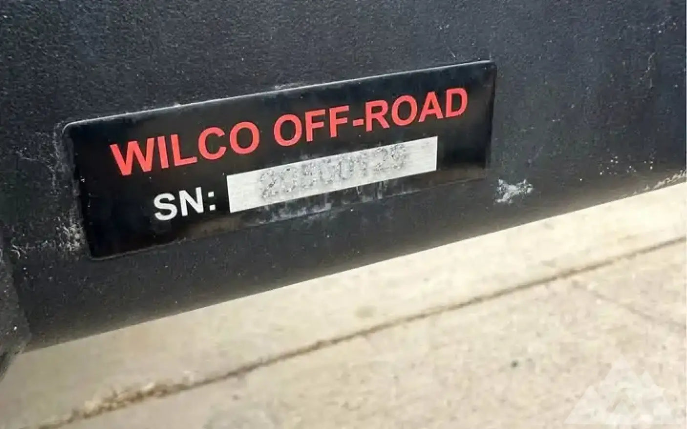 Wilco off-road hitch swing — used tire carriers & swing outs for sale (photo 6)