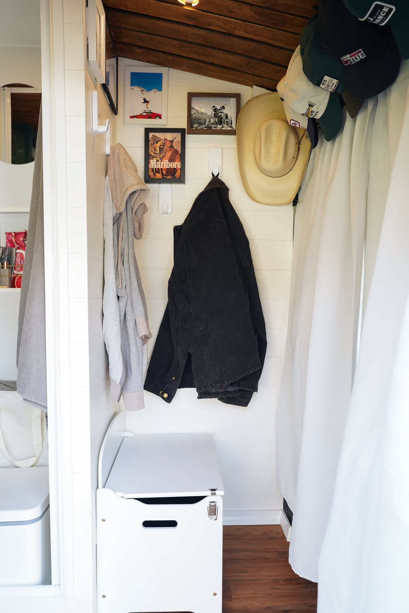 Off Grid Cozy Cowboy Van — photo 3