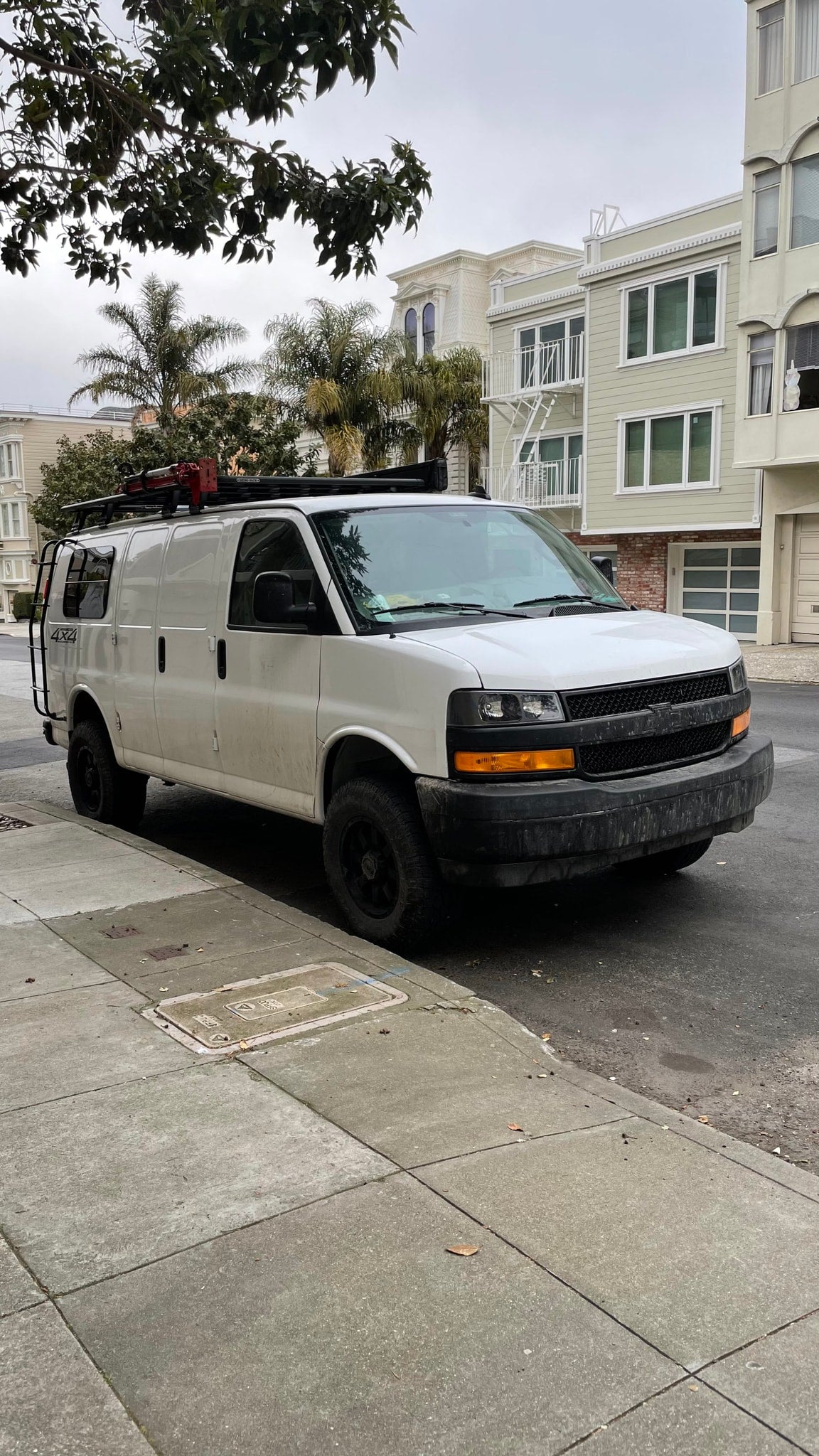  and rear ladder — photo 4
