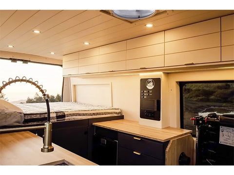 Octavia: 2022 RAM ProMaster Camper Van — photo 2