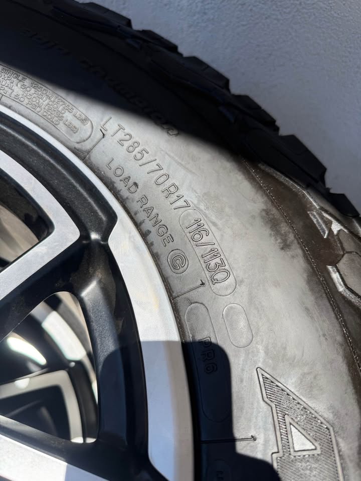 33 inch BFG KO2 tires in Modesto, CA (photo 3) — photo 3