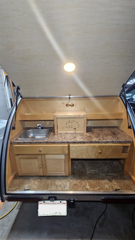 2014 Little Guy Silver Shadow 5 x 10 Teardrop Trailer — photo 8