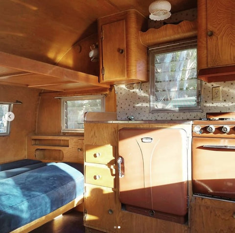 Oaisis Travel Trailer overland rental