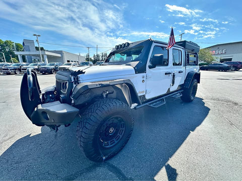 2020 Jeep Gladiator · Overland Pickup 4D 5 ft