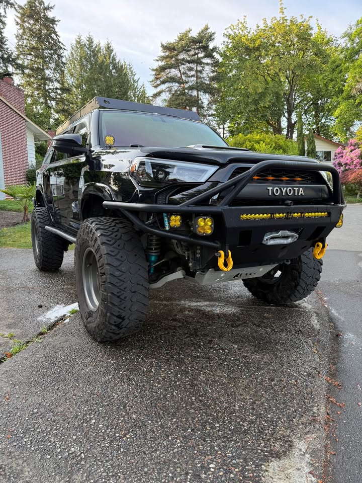 2017 Toyota 4Runner · TRD Off-Road Premium Sport Utility 4D in Bellevue, WA (photo 1)