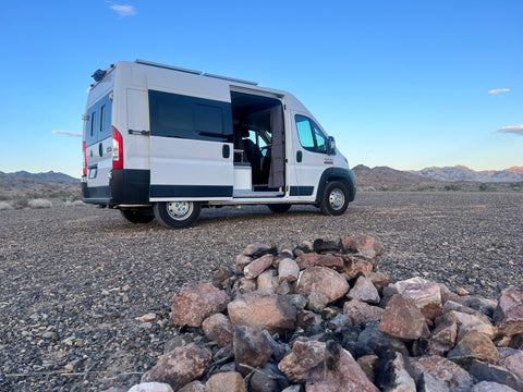 2020 Off-Grid 4-Season Camper – Fully Loaded, Tahoe Ski & Snow Ready overland rental