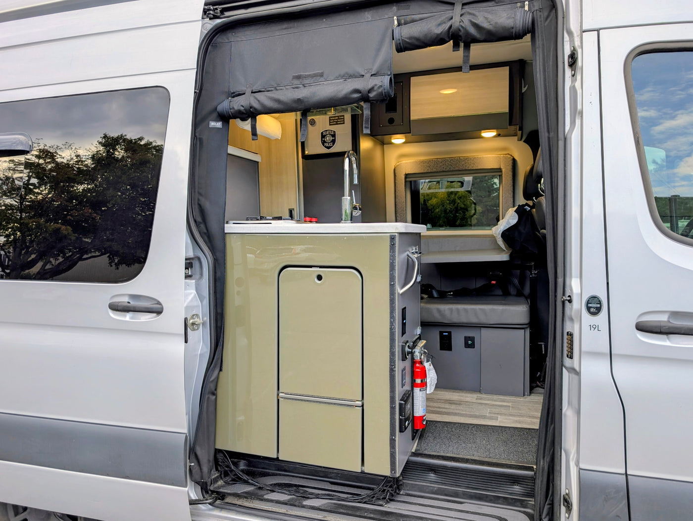 Galloping Gertie 2022 4x4 Mercedes Sprinter — photo 7