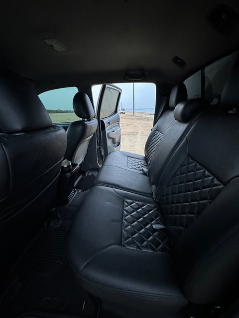 Adventure-Ready Toyota Tacoma + Scout Yoho Camper 4x4 — photo 4