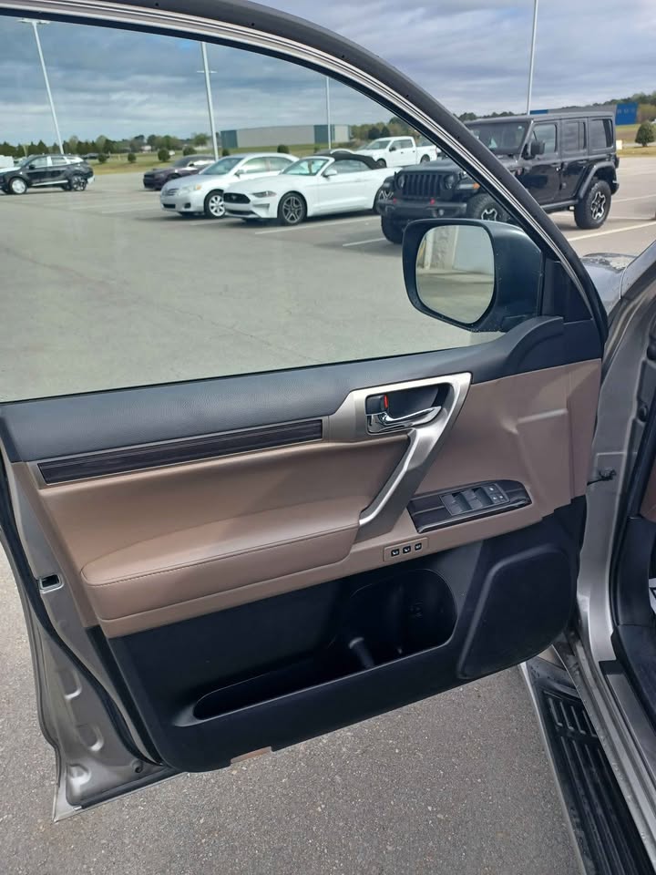 2021 Lexus GX GX 460 Luxury Sport Utility 4D in Goldsboro, NC (photo 9) — photo 9