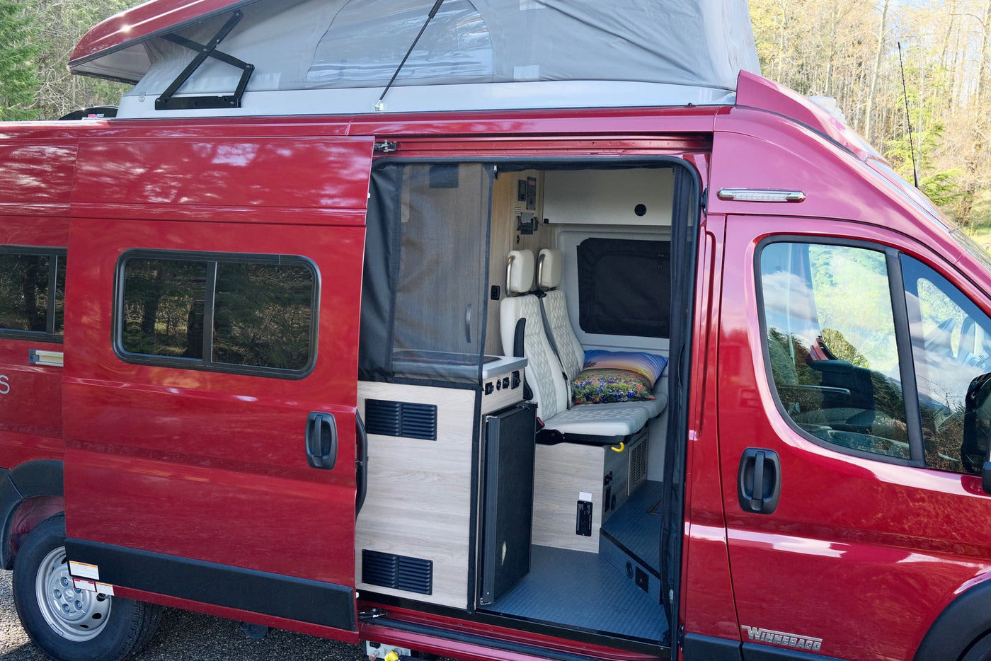  a camper van — photo 4