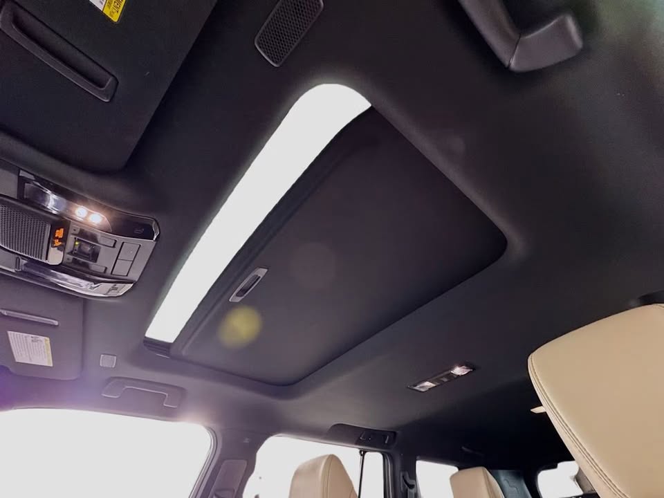 2024 Lexus 2024 Lexus GX 550 Overtrail+ in Seattle, WA (photo 9) — photo 9