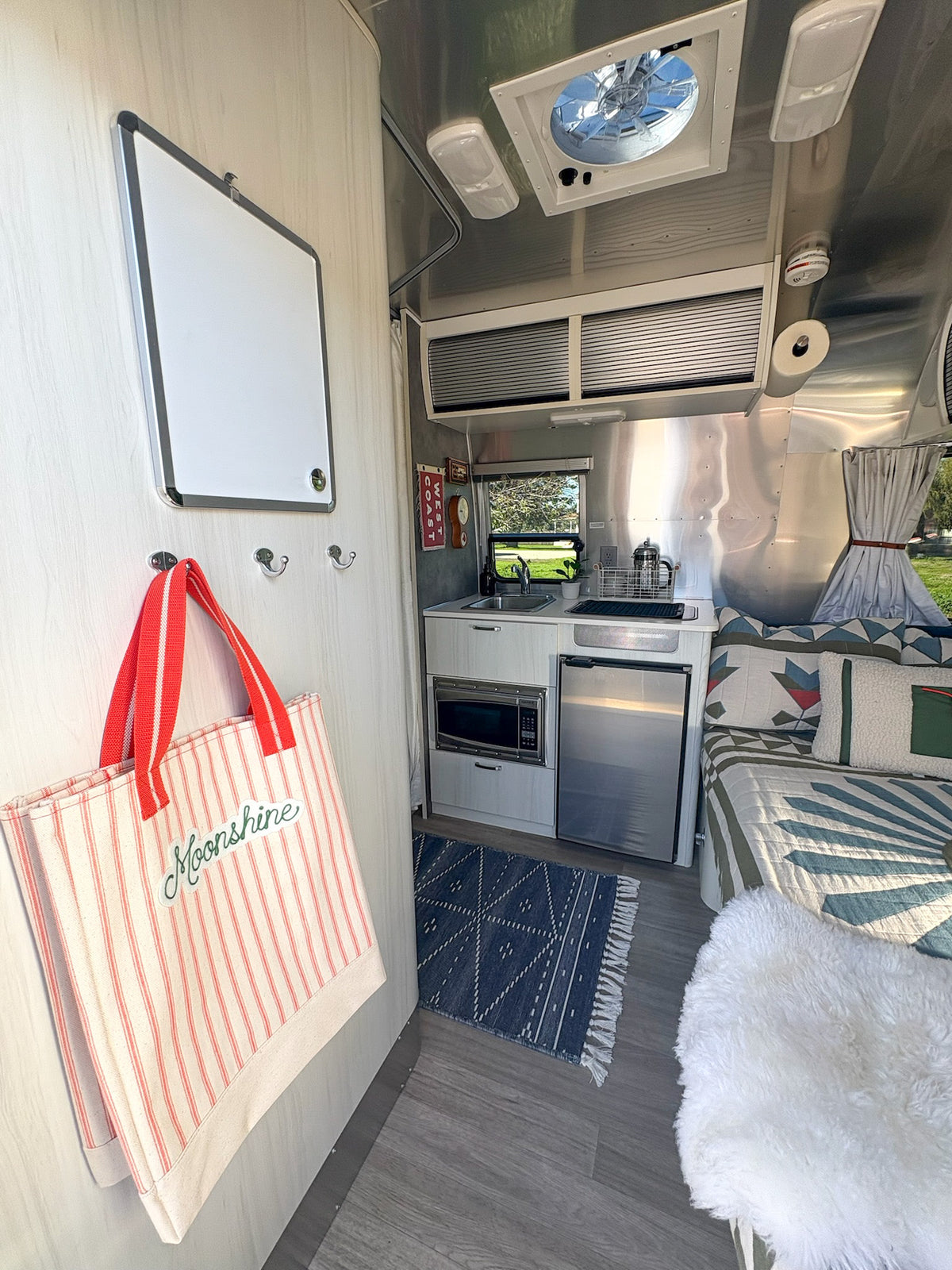 Moonshine: Retro-Coastal 16’ Airstream (Concierge Delivery) — photo 4