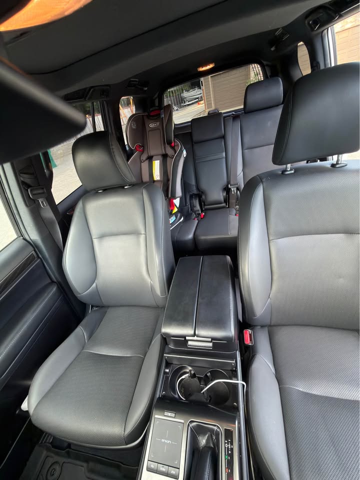 2022 Lexus GX 460 for sale in Auburn, WA (photo 9) — photo 9