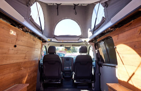 Metris Poptop Weekender Camper Van — photo 4