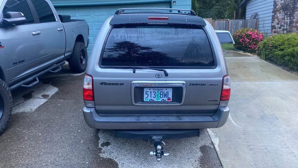 2002 Toyota 4Runner · Limited Sport Utility 4D in Gresham, OR (photo 5) — photo 5