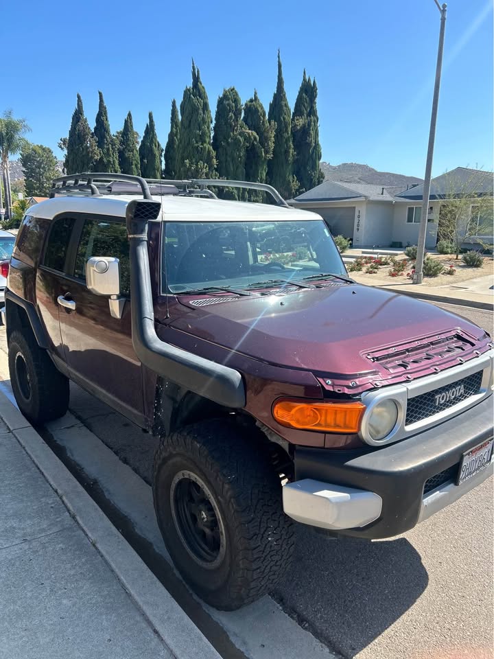 2007 Toyota FJ Cruiser in Santee, CA (photo 2)