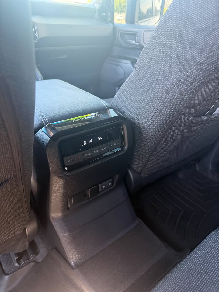 2025 Toyota Land Cruiser Low Miles Great condition in Boise, ID (photo 7)