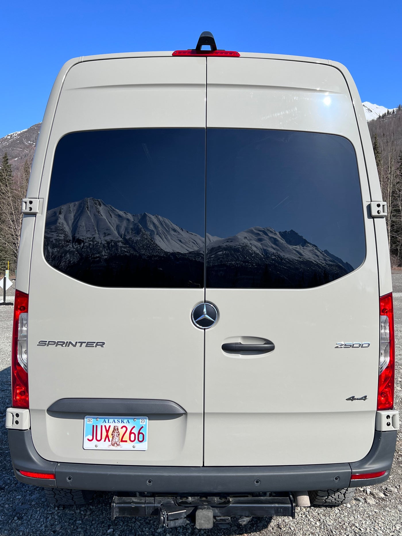 Mercedes-Benz High Roof Sprinter Van 2500 4x4 "Byron" — photo 3