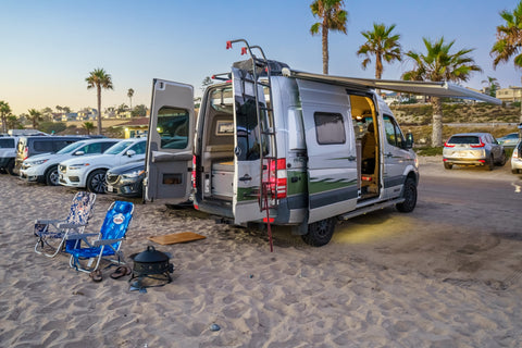 2019 Winnebago Revel Mercedes Sprinter 4x4: Head out with “Scout” — photo 4