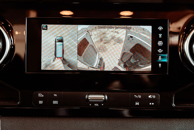 24 Mercedes-Benz Sprinter, Seats 4, Indoor shower, Sink, Stove, Microwave — photo 16