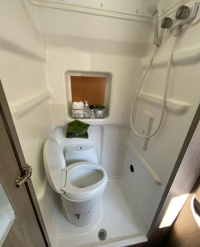 Adventure Van w/ Shower, Kitchen & Solar | Explore Mountains, Lakes & Beach — photo 12