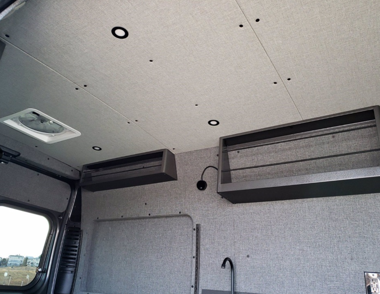 Aerie-1 Campervan Unlimited Miles (Pikes Peak Rental) — photo 8