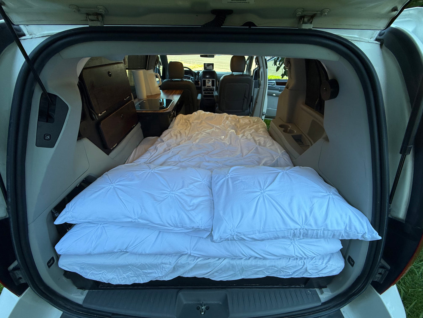 Tiny RV Mini Camper Van – Chrysler Town & Country