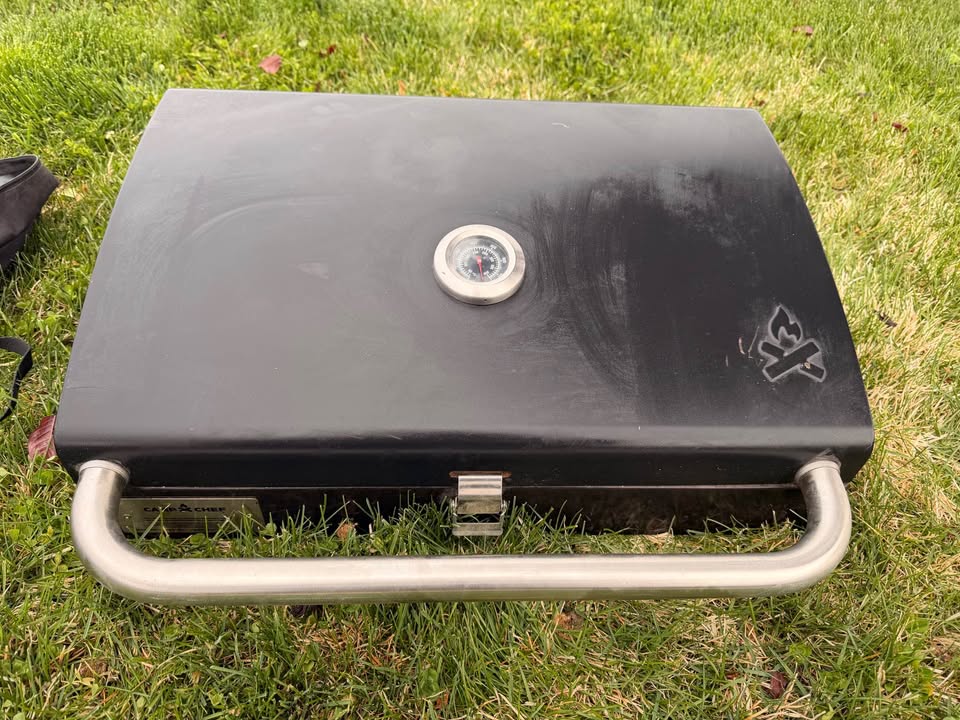 Camp Chef 3-Burner Propane plus Camp chef grill in Reno, NV (photo 6) — photo 6