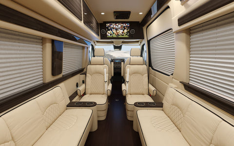 The Ultimate RV — photo 2