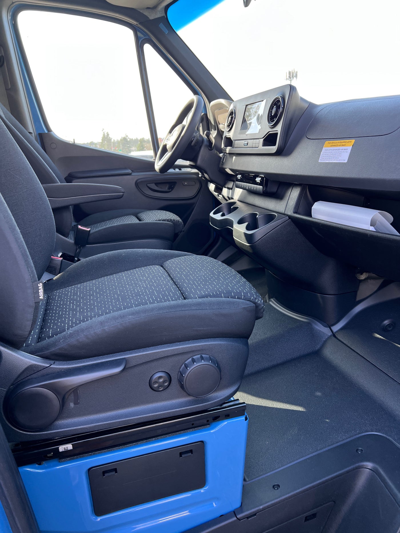 Mercedes-Benz High Roof Sprinter Van 2500 4x4 - "Matanuska" — photo 6