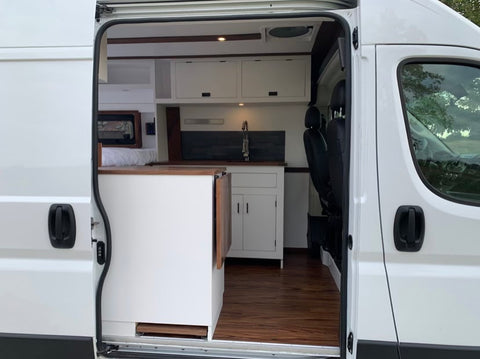 Great Pet-Friendly Camper Van with blackout shades + Paddle Board+ Hammock! overland rental