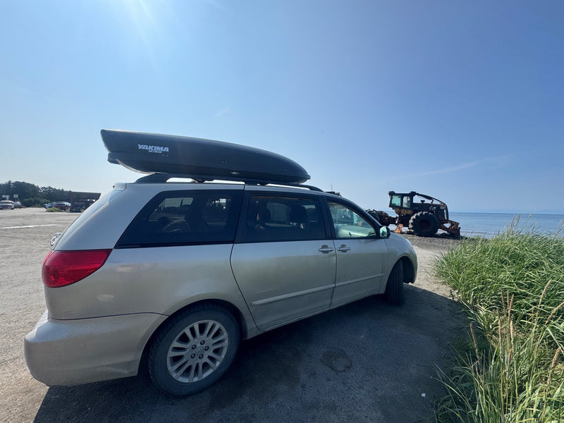  next to tall grass. Ideal for coastal road trips — photo 2