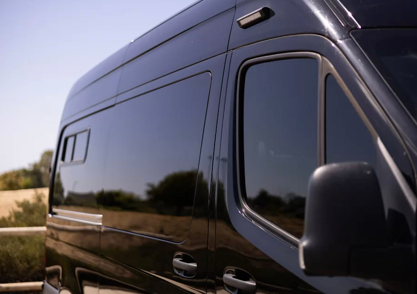 Black Knight: 2022 Vanworks Switchback 4D - GlampersCA — photo 18