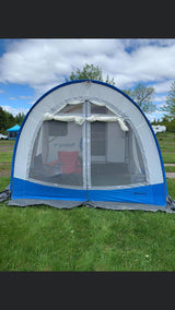 Blue Dometic screen room adds space to an r-pod RV, enhancing this rv rental camping setup.