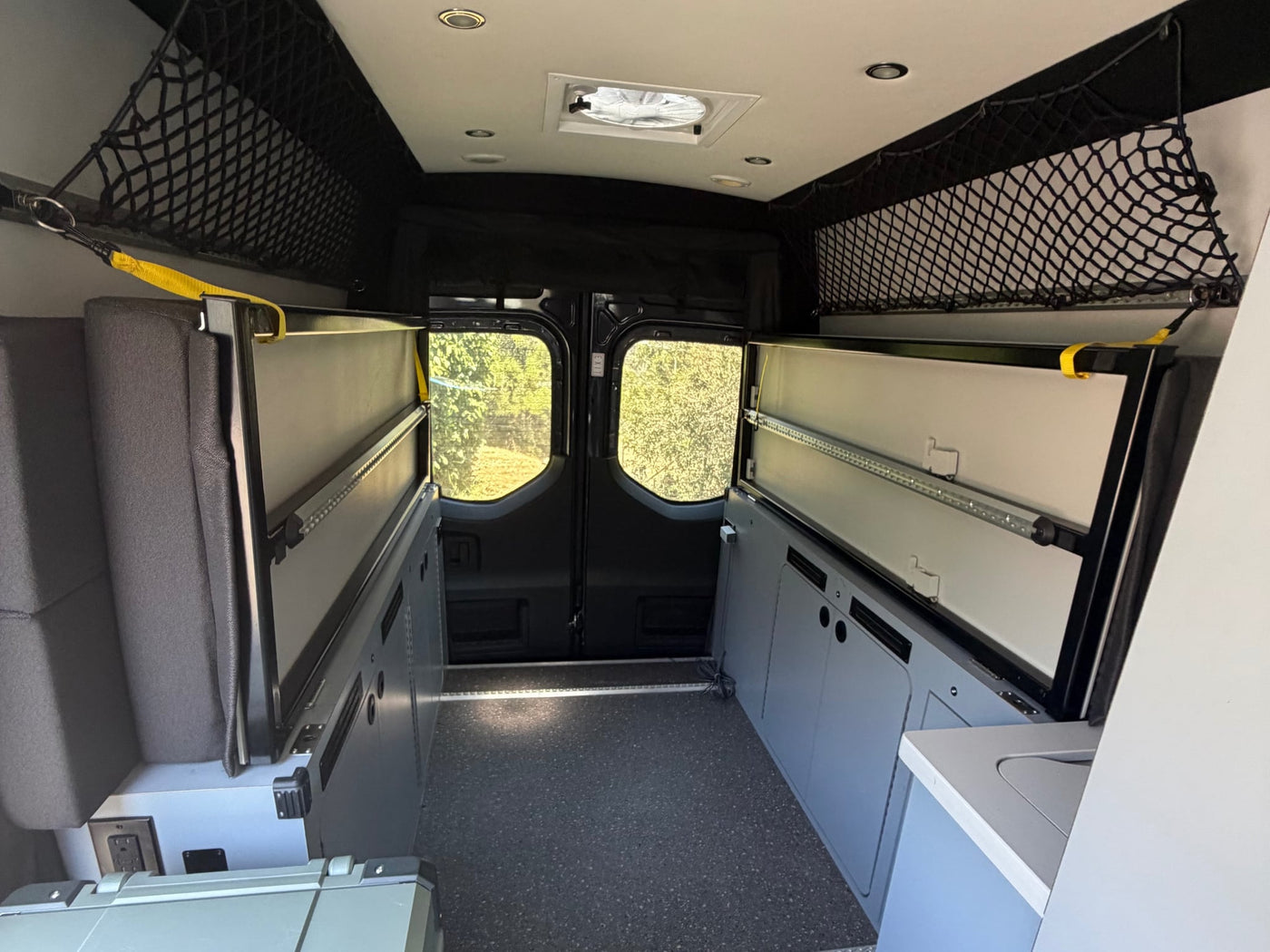  ideal for rv rental adventures. Features 4x4 — photo 3