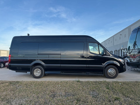 2023 Ultimate Toys Luxury Mercedes overland rental
