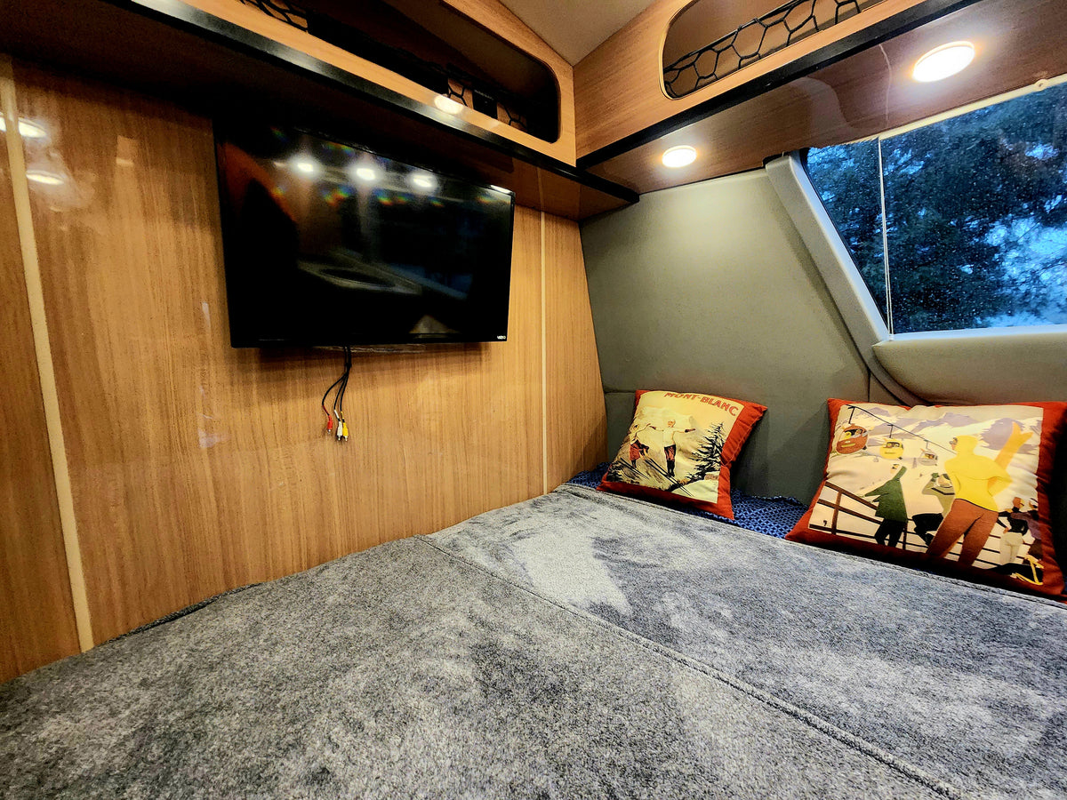  comfortable seating — photo 2