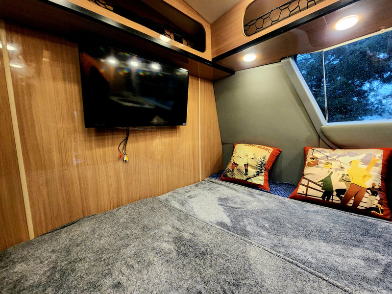  comfortable seating — photo 2