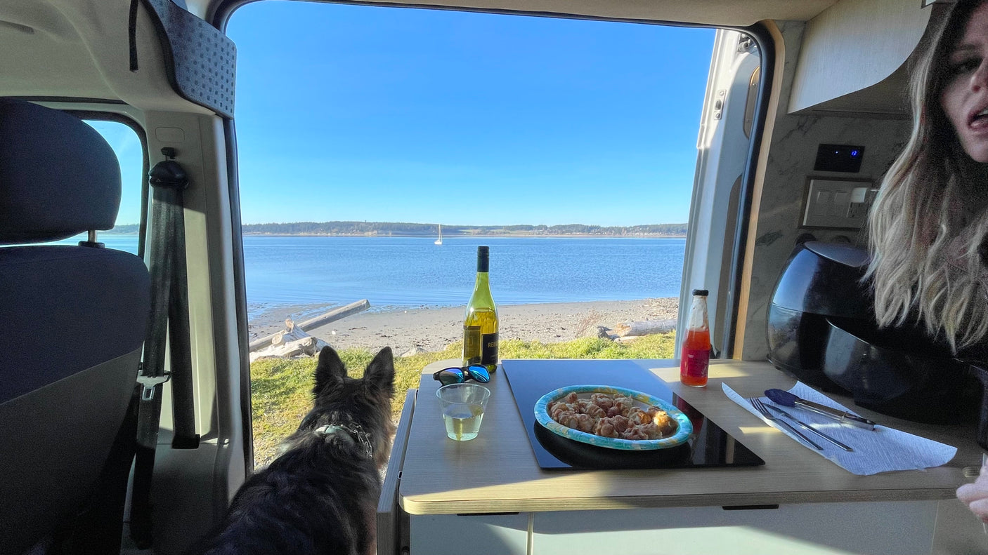 "Ramrod" 2022 Promaster, 3-4 days off grid! Hot shower! Luxury Amenities