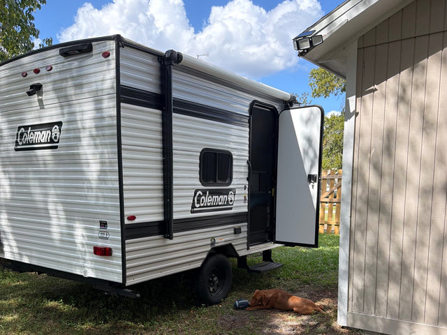 Cozy, Lightweight 2025 Coleman Lantern 13B (Easy Tow!) — photo 2