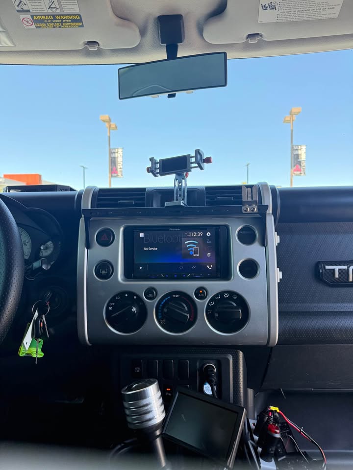 2008 Toyota FJ Cruiser — photo 10